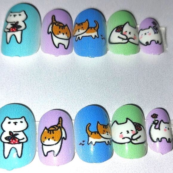 Kids custom 10pc  press on nails for girls and teens - Picture 1 of 4